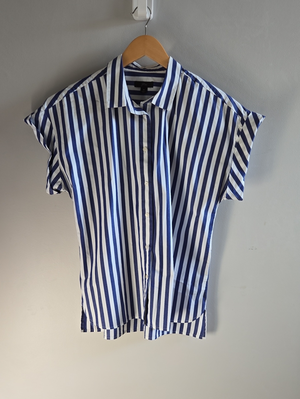 J. Crew Cotton Blue and White Striped Short Sleeved Button Down Shirt Size Med
